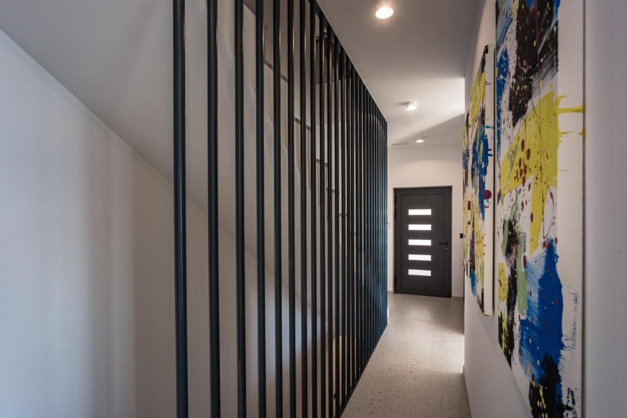 Villa Dispet With Heated Pool, Jacuzzi, Sauna And Cinema Celina Exteriér fotografie